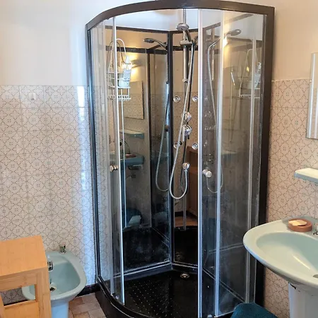 T2 Climatisee, 5 Pers, Proche Plage, Cour, Jardin, Barbecue, Parking, 2* Meubles Tourisme - Fr-1-797-57 *